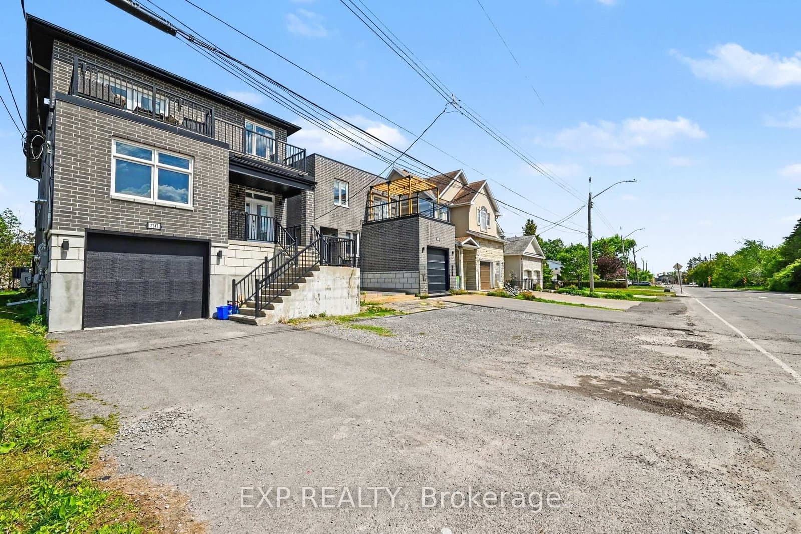 2247 Page Road, Orleans, ON — photo 2