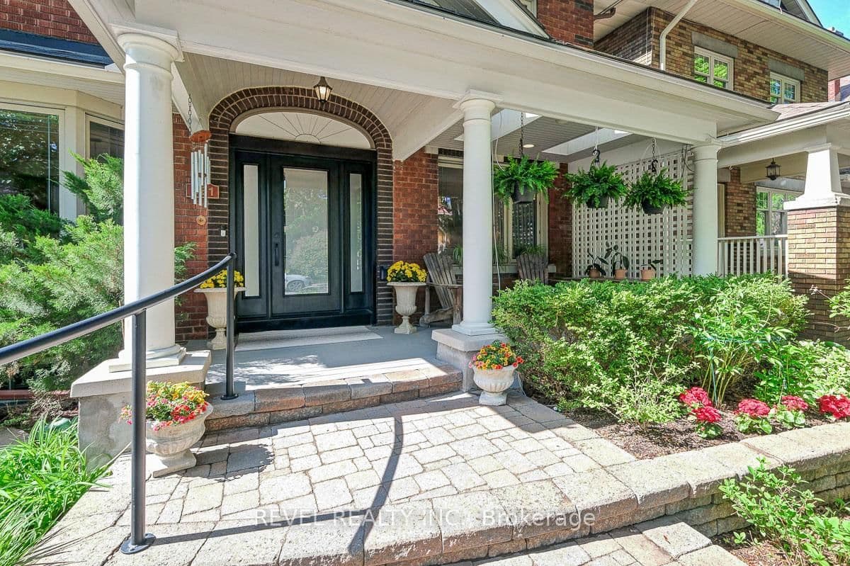 381 Third Avenue, Ottawa, ON — photo 2