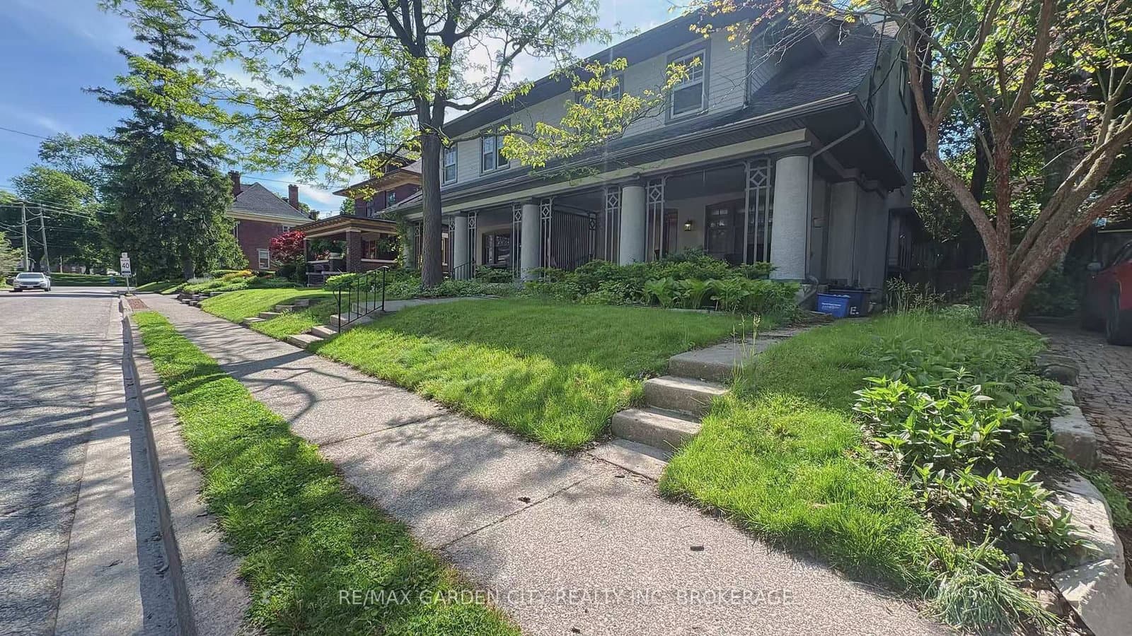 3 - 5 COLLEGE Street, St. Catharines, ON
