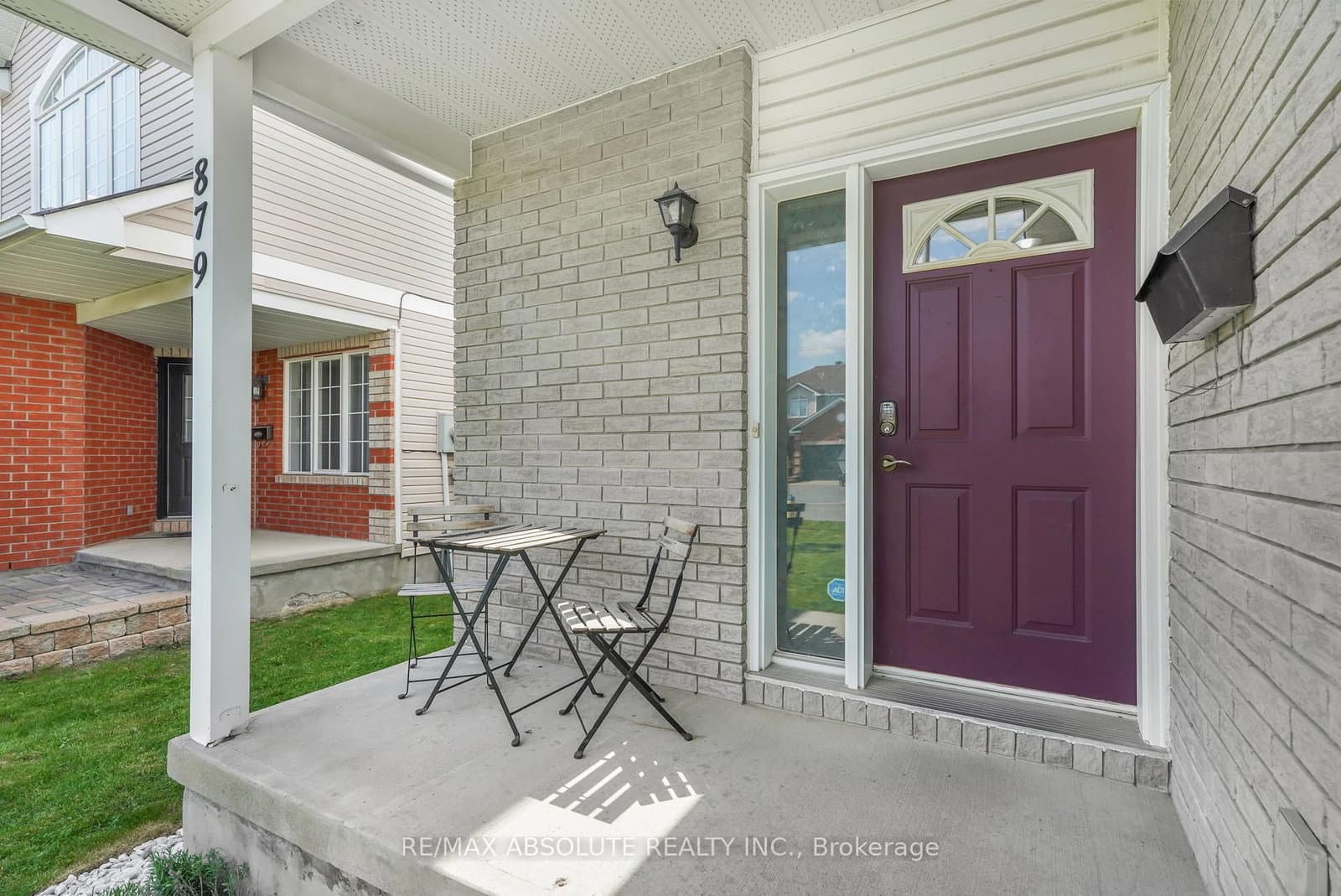 879 Paradise Crescent, Ottawa, ON — photo 2