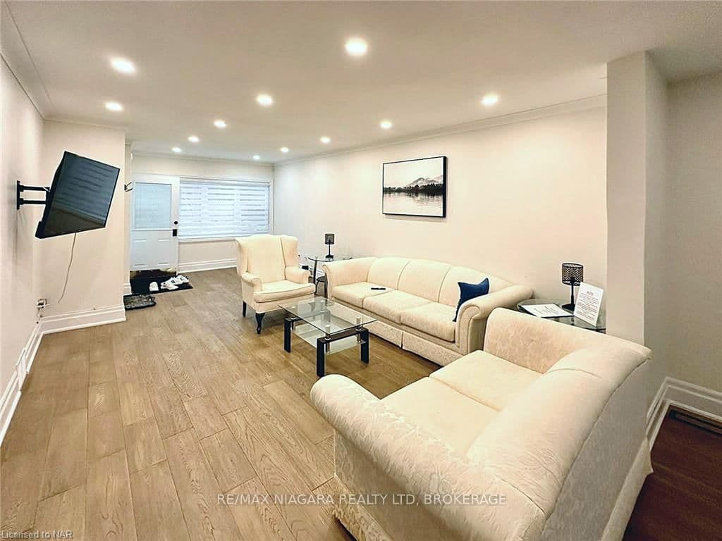 6422 Ker Street, Niagara Falls, ON