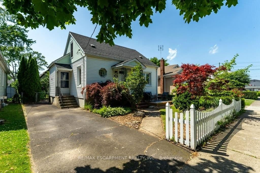 19 Columbia Street, St. Catharines, ON — photo 3