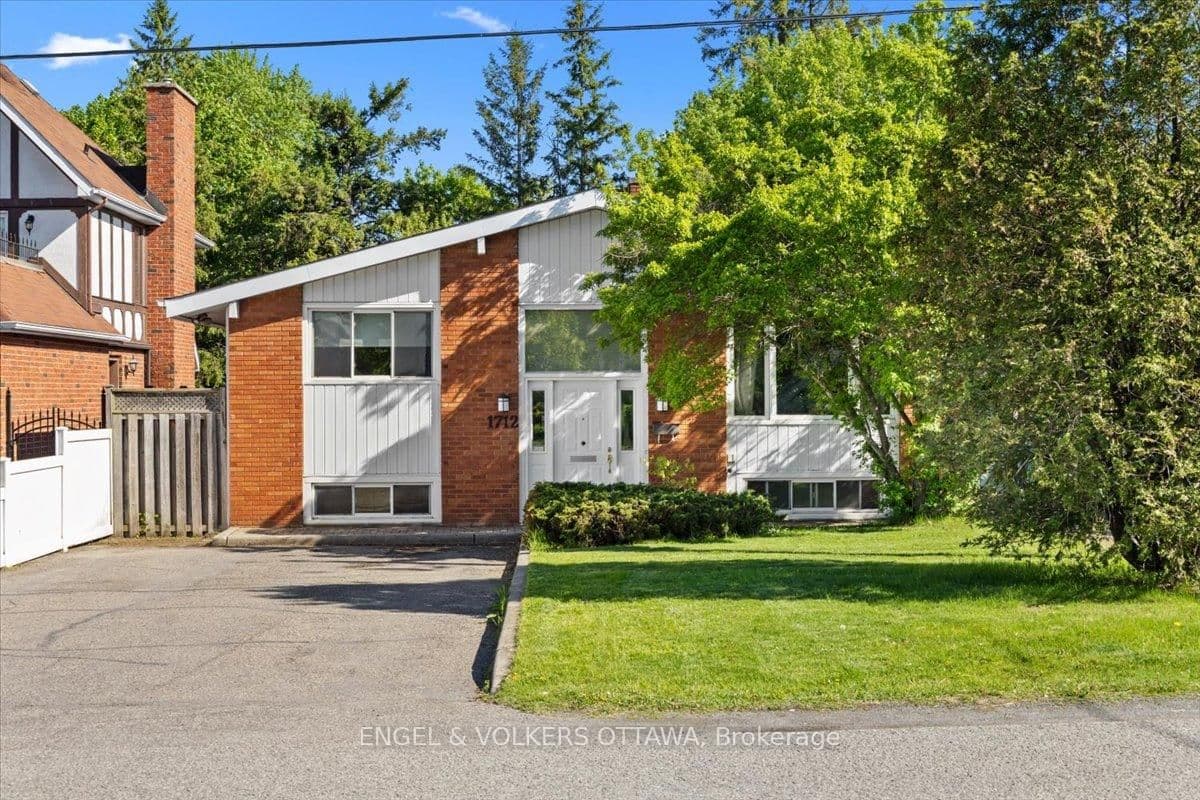 1712 St. Barbara Street, Ottawa, ON