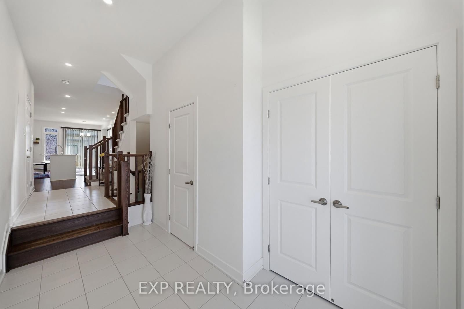 57 Robusta Lane, Ottawa, ON — photo 3
