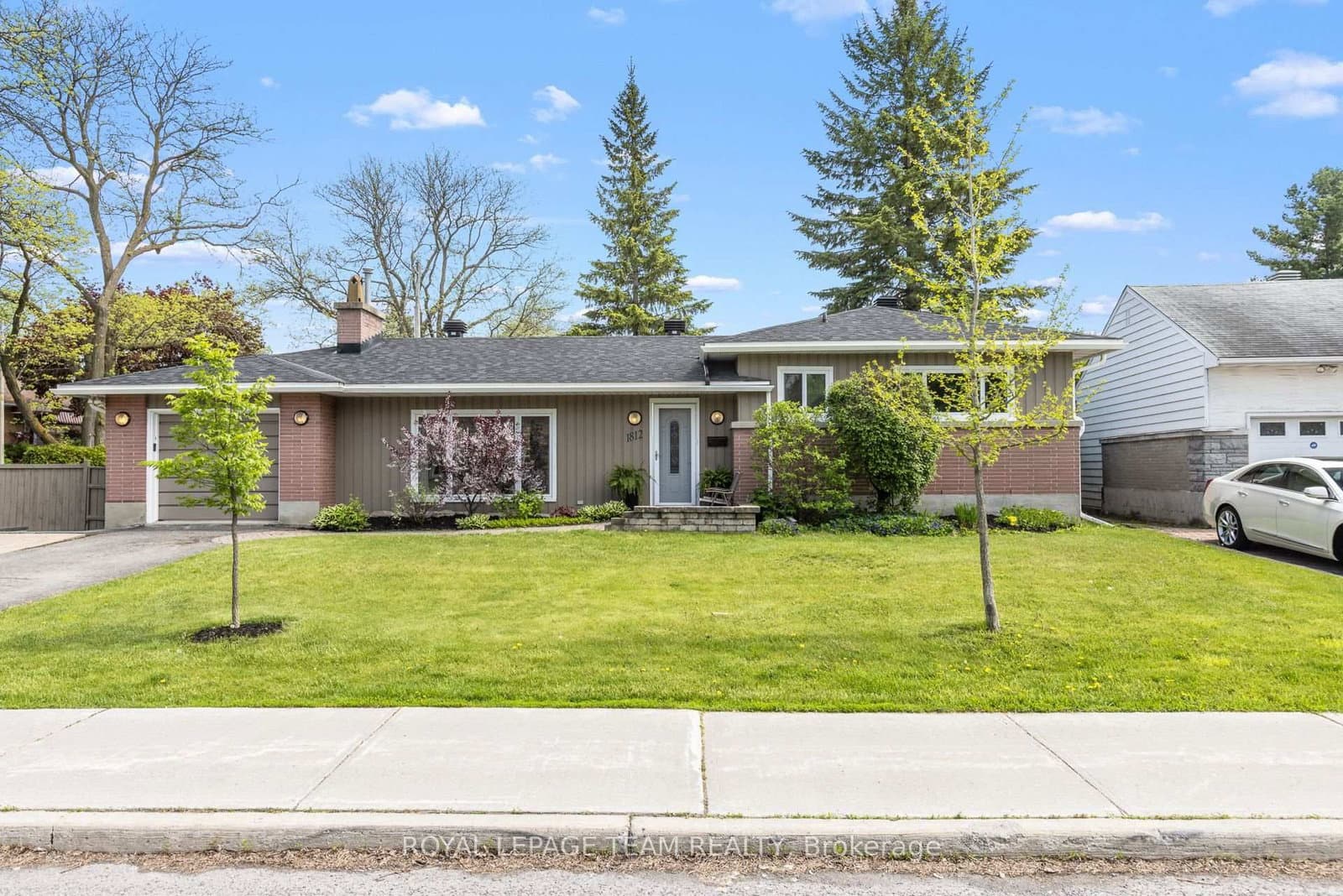 1812 Kerr Avenue, Ottawa, ON
