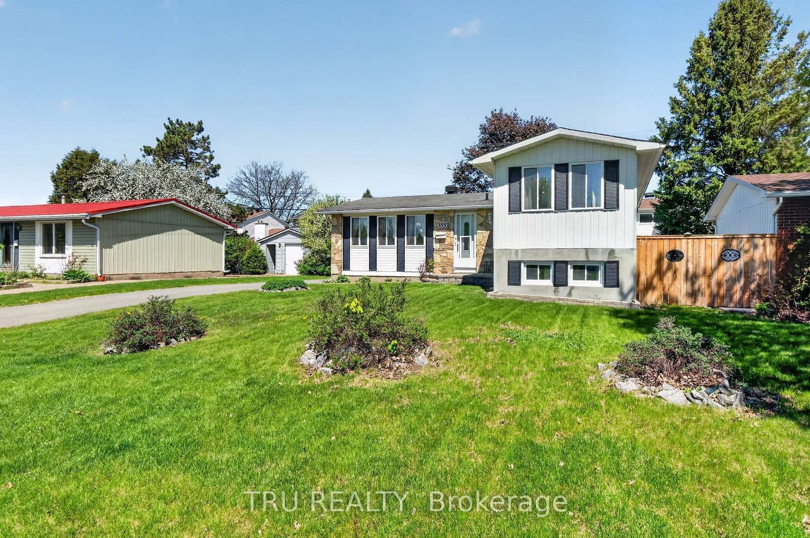 333 Amiens Street, Orleans, ON — photo 2