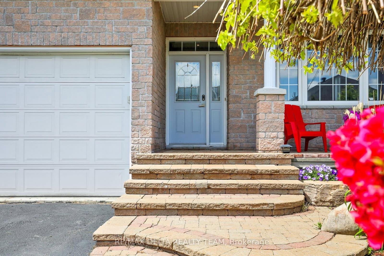 1811 Kingsdale Avenue, Ottawa, ON — photo 3