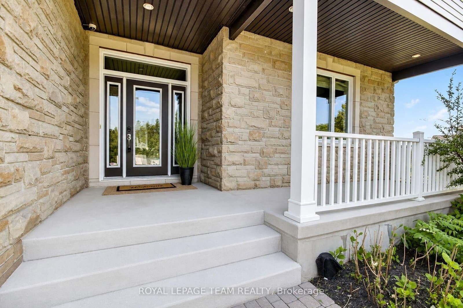 568 Pennycross Lane, Carp, ON — photo 2
