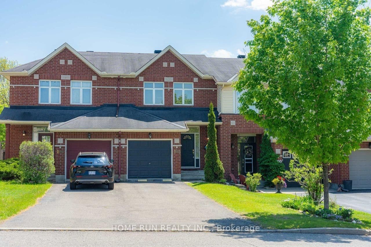102 Kimberwick Crescent, Ottawa, ON