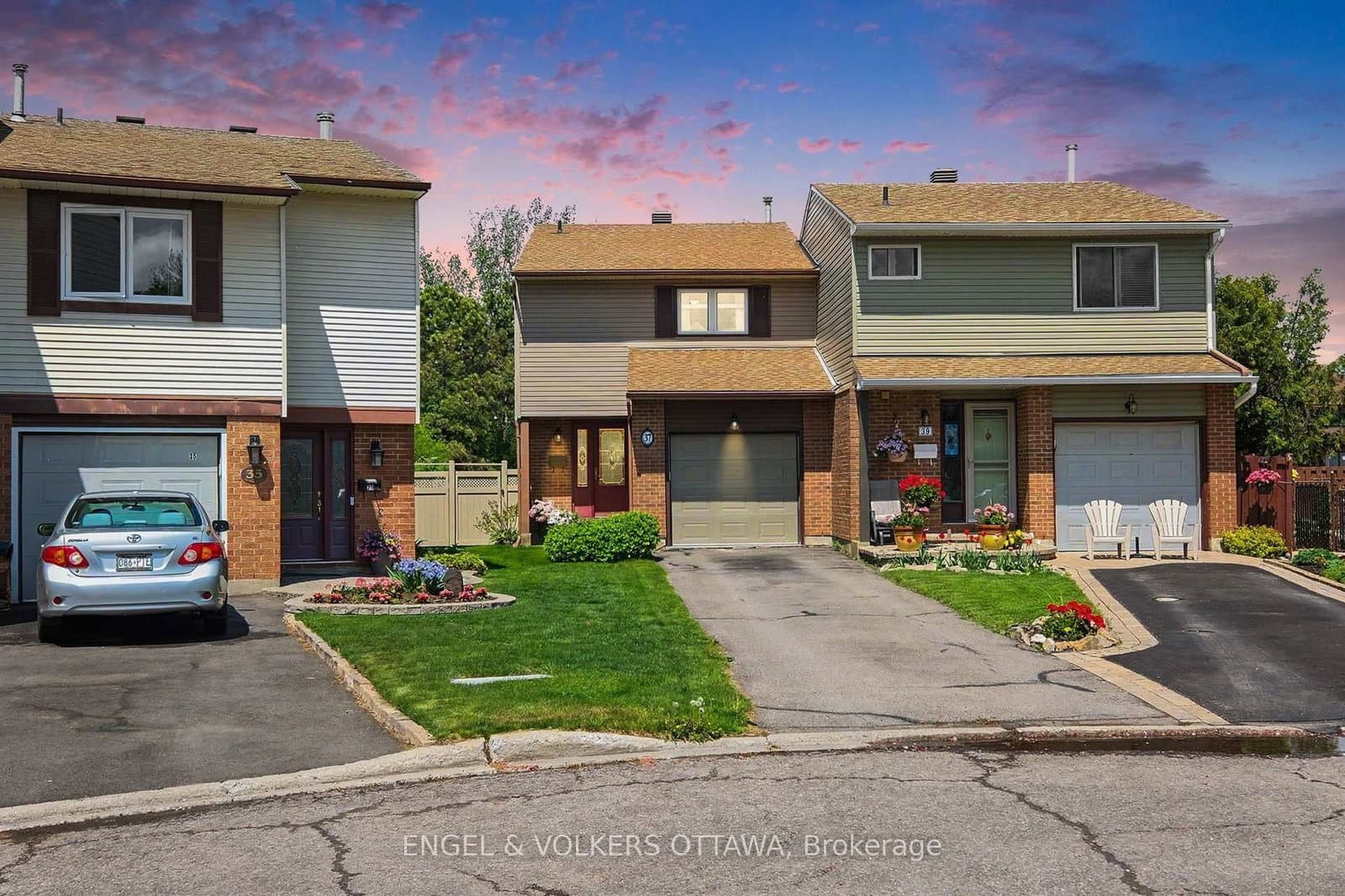 37 Gentle Gate Crescent, Ottawa, ON
