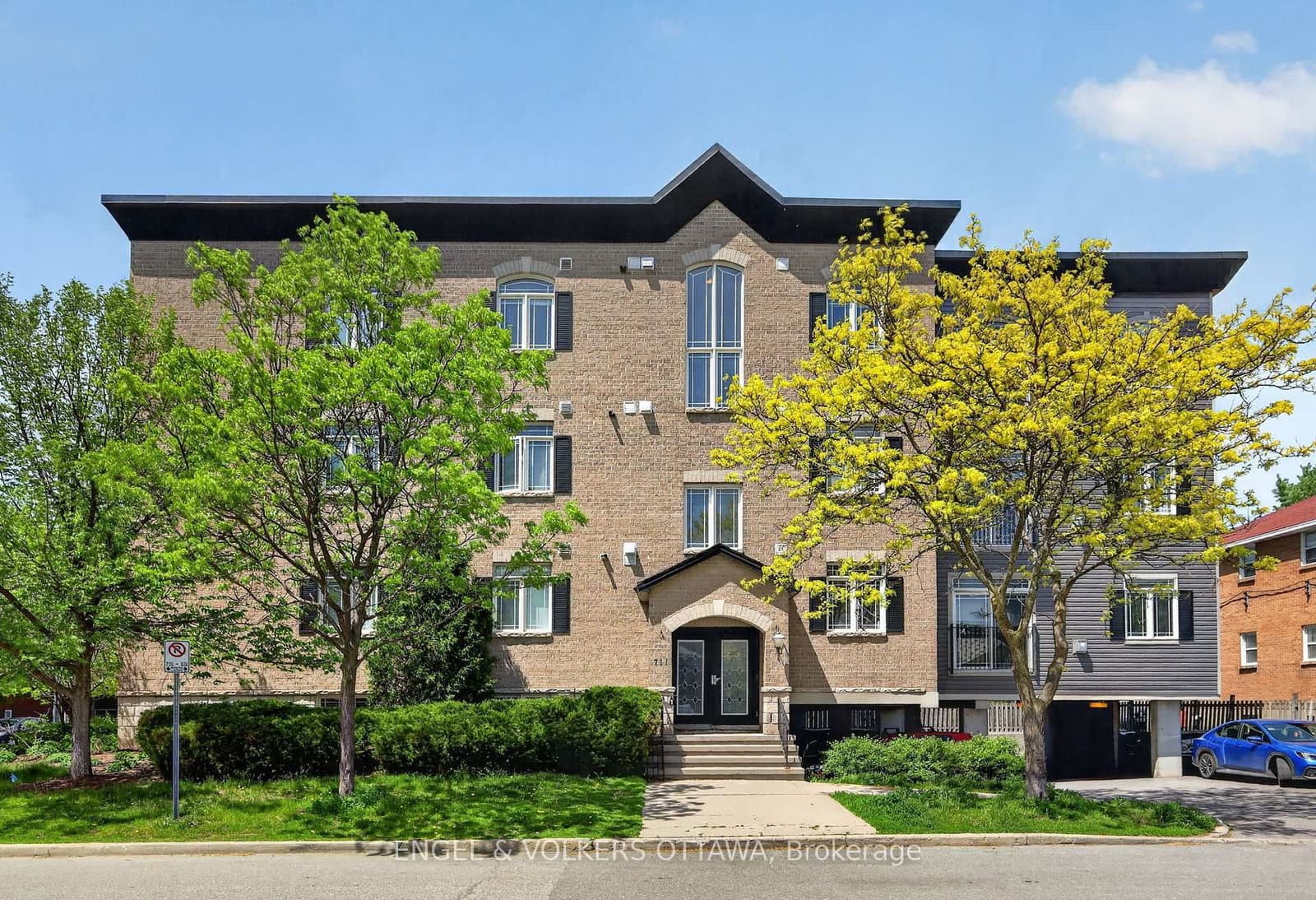 401 - 711 Churchill Avenue, Ottawa, ON