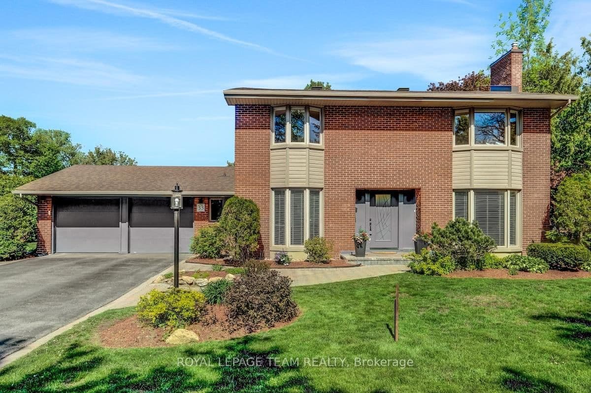 33 Okanagan Drive, Ottawa, ON