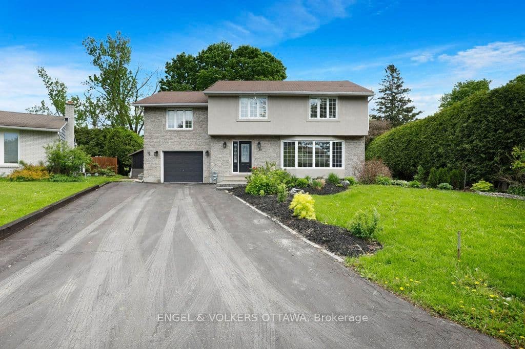 23 Biscayne Crescent, Ottawa, ON