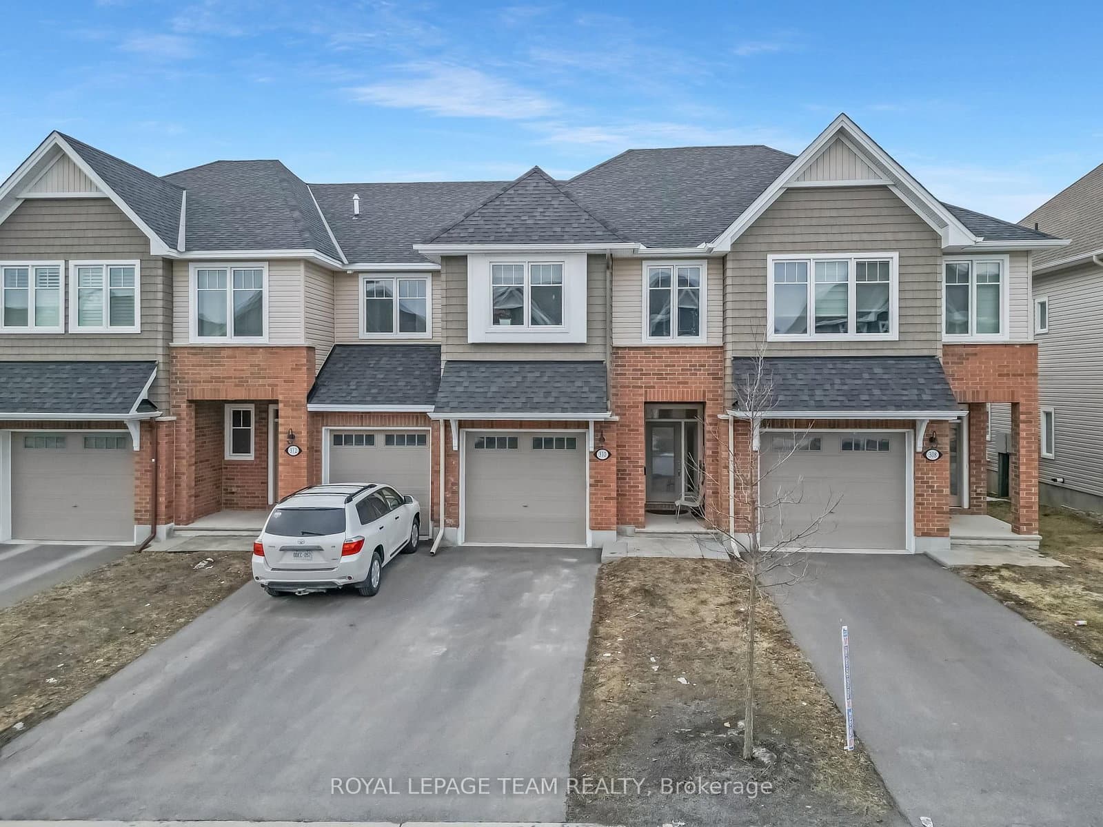 310 Kanashtage Terrace, Ottawa, ON