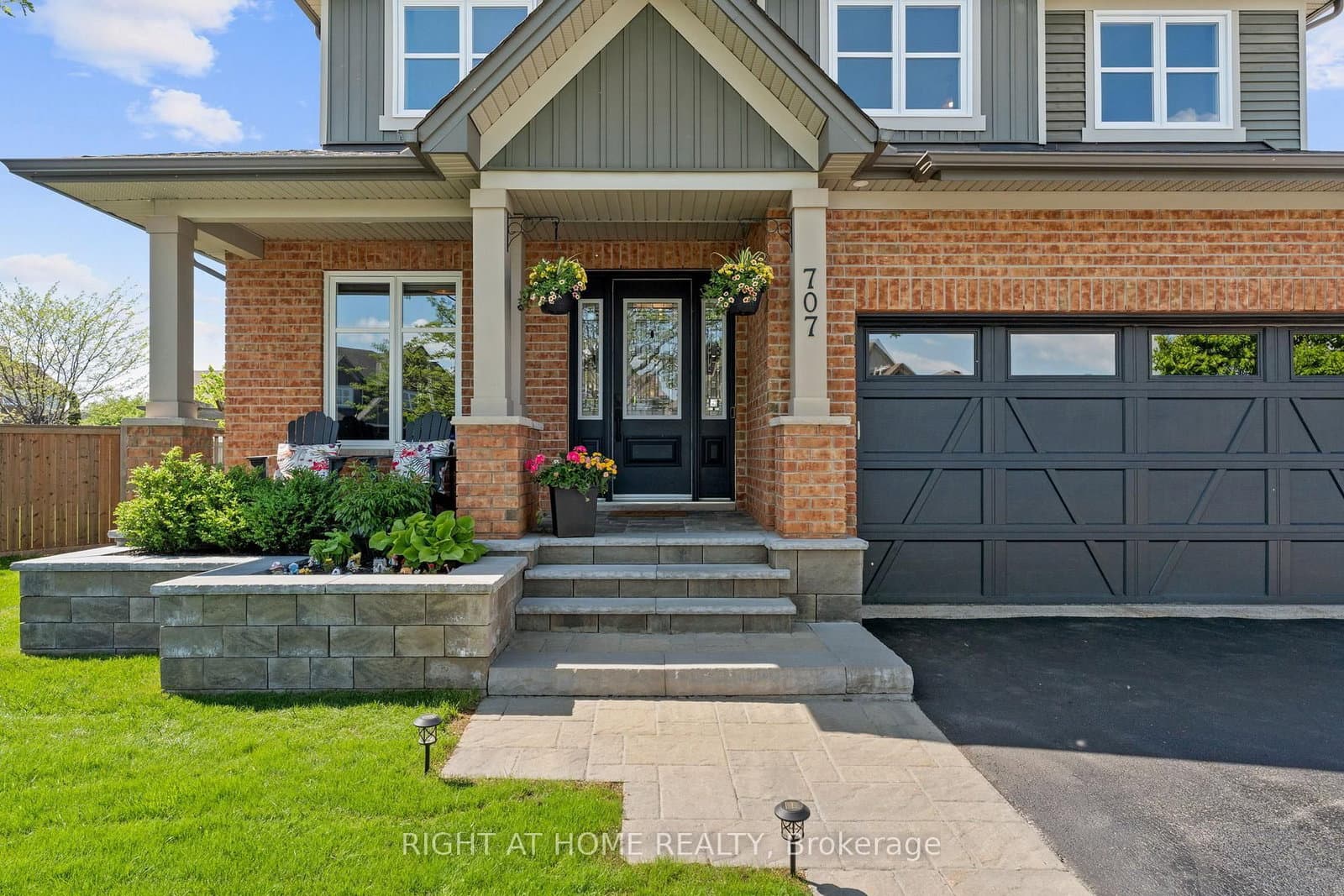 707 Wrangler Circle, Stittsville, ON — photo 2
