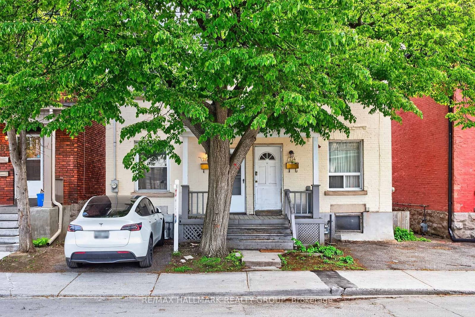 212 Arlington Avenue, Ottawa, ON