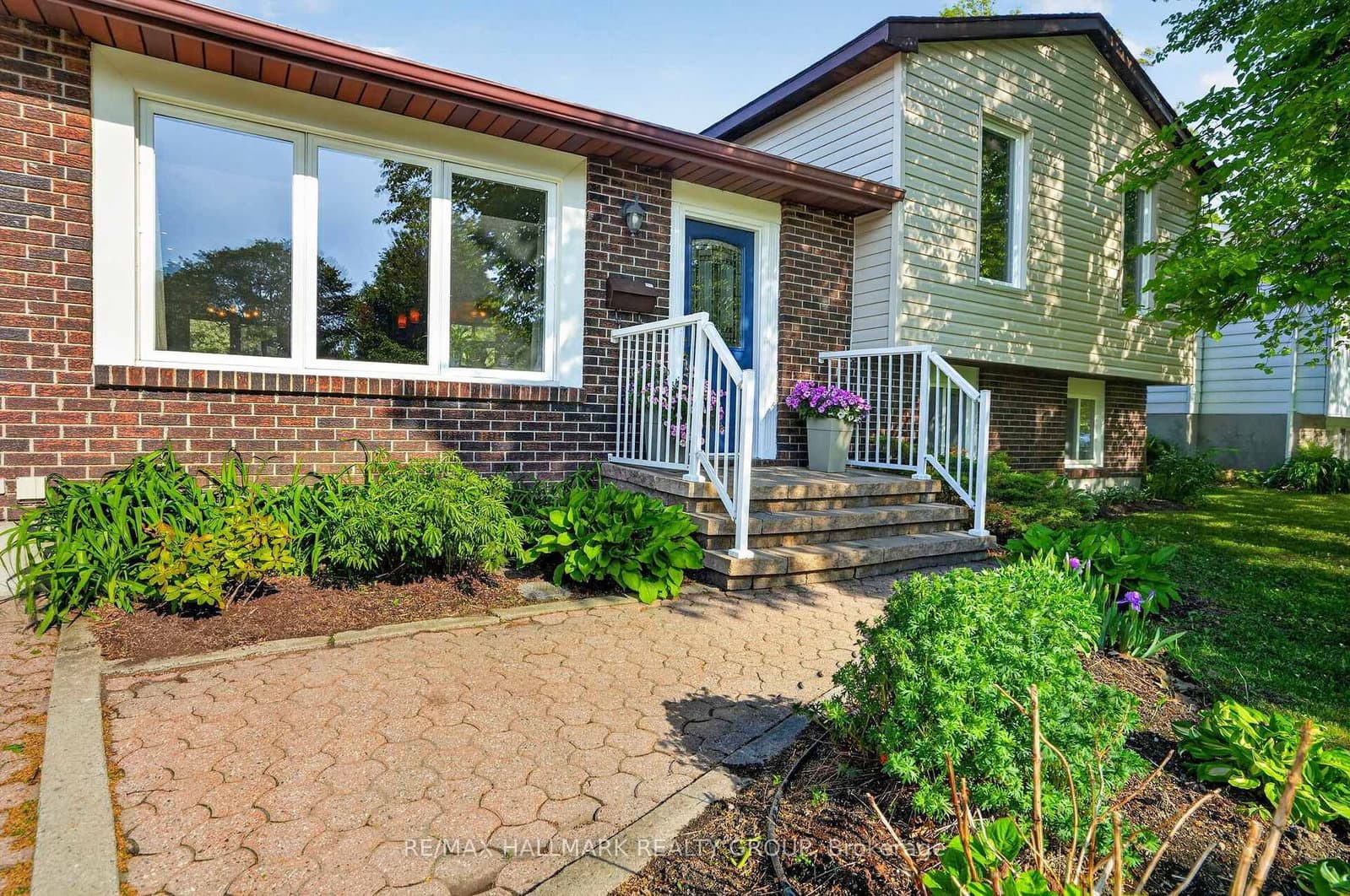 56 Dallaire Crescent, Richmond, ON