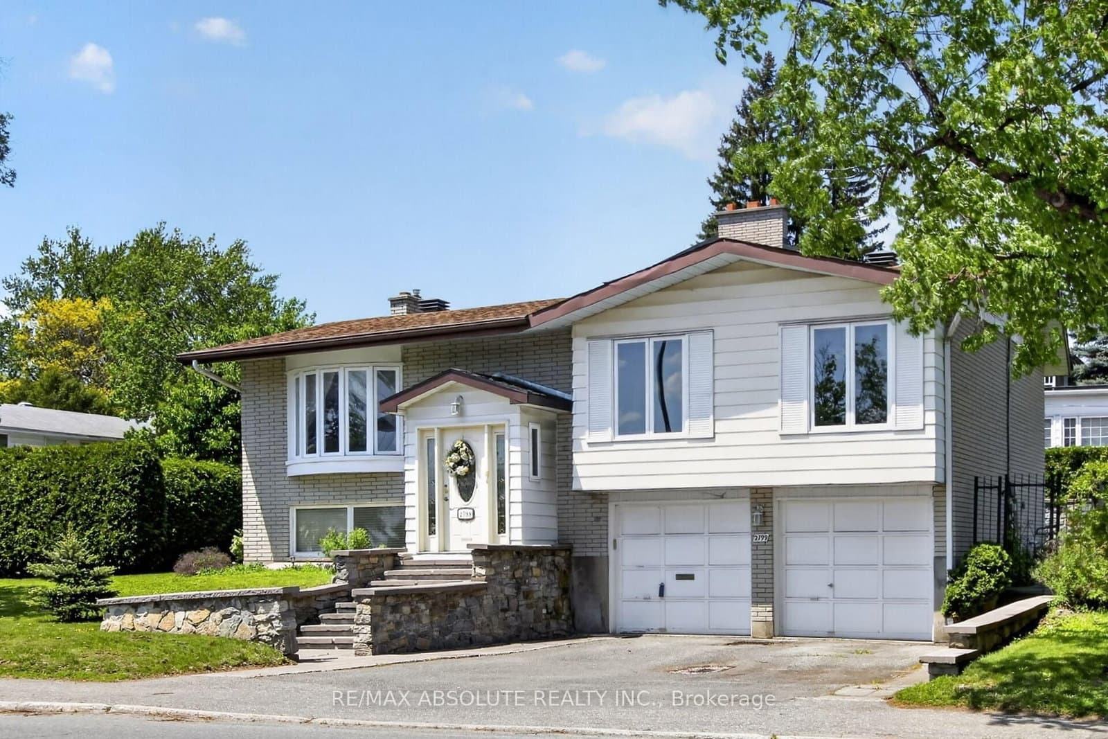 2799 Dumaurier Avenue, Ottawa, ON