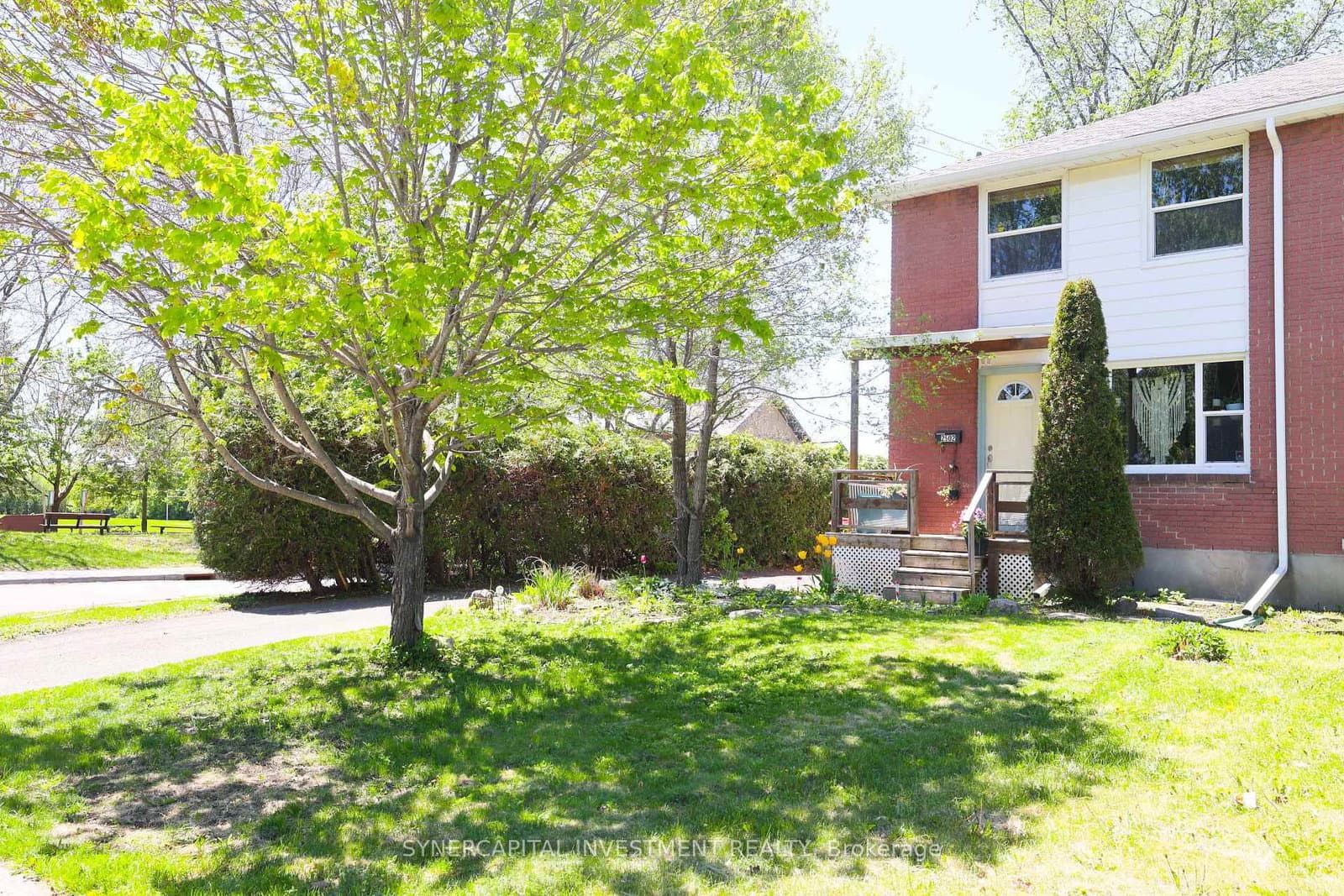 2502 Clementine Boulevard, Ottawa, ON — photo 2