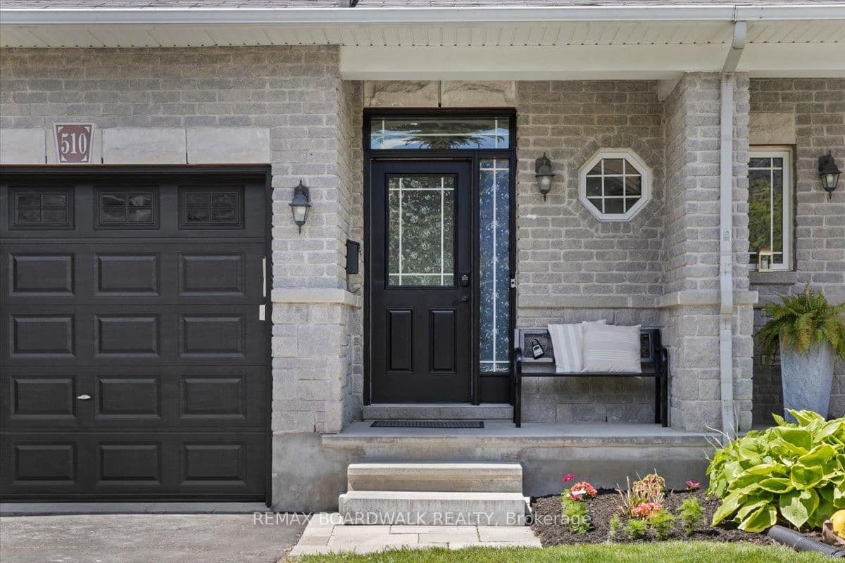 510 Pepperville Crescent, Ottawa, ON — photo 2