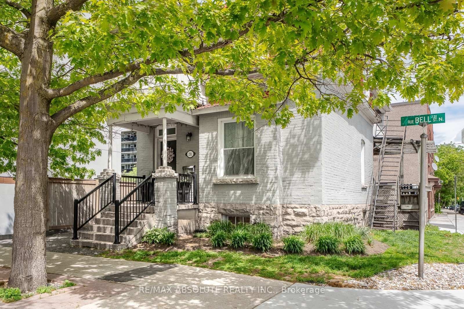 231 Bell Street, Ottawa, ON