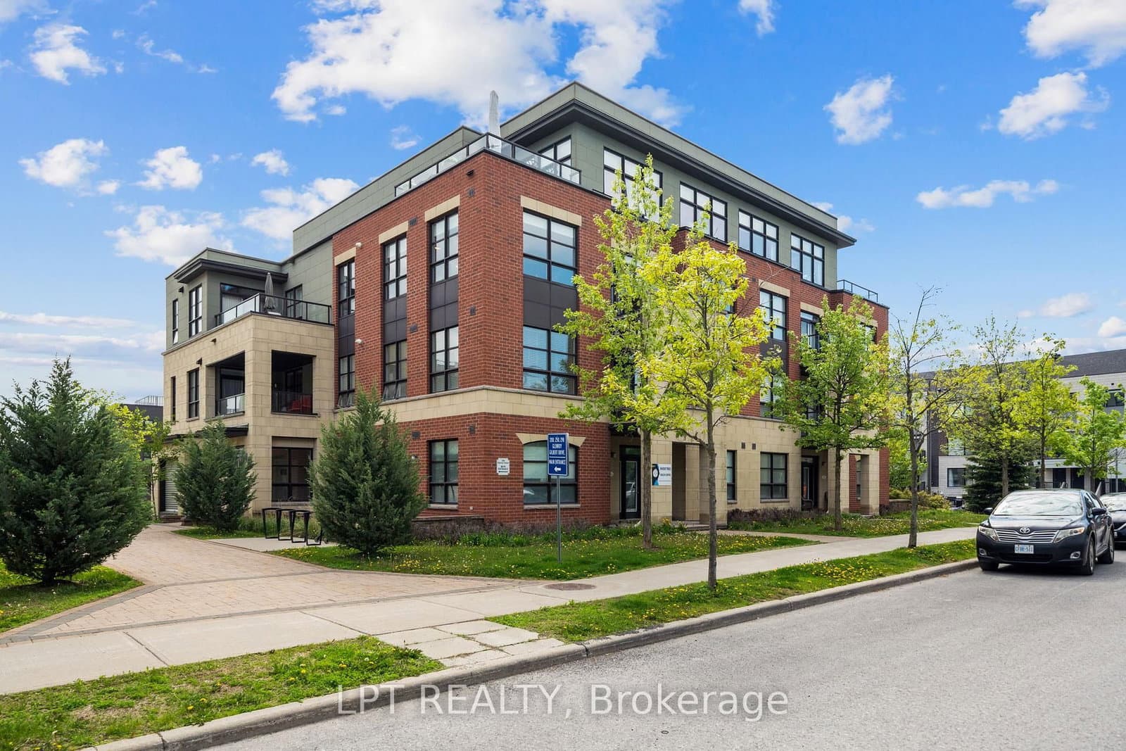 301 - 298 Glenroy Gilbert Drive, Ottawa, ON — photo 3