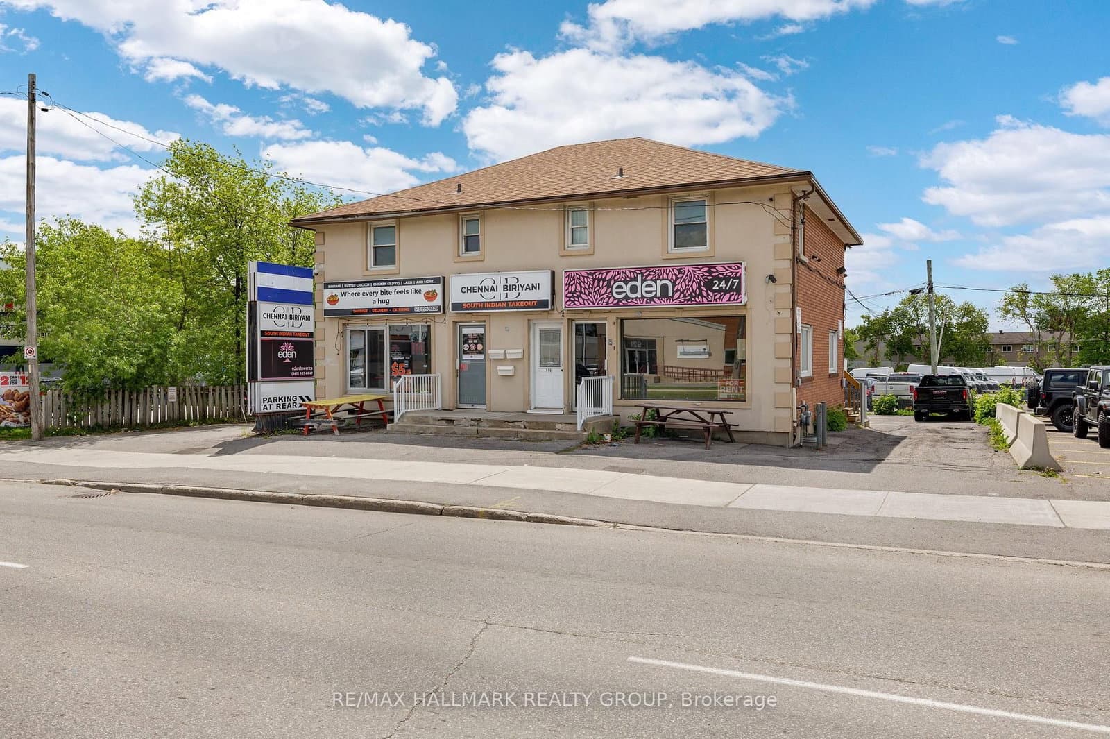 912 St Laurent Boulevard, Ottawa, ON — photo 2