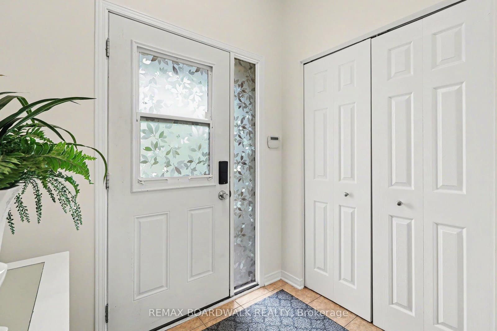 350 Rolling Meadow Crescent, Ottawa, ON — photo 3