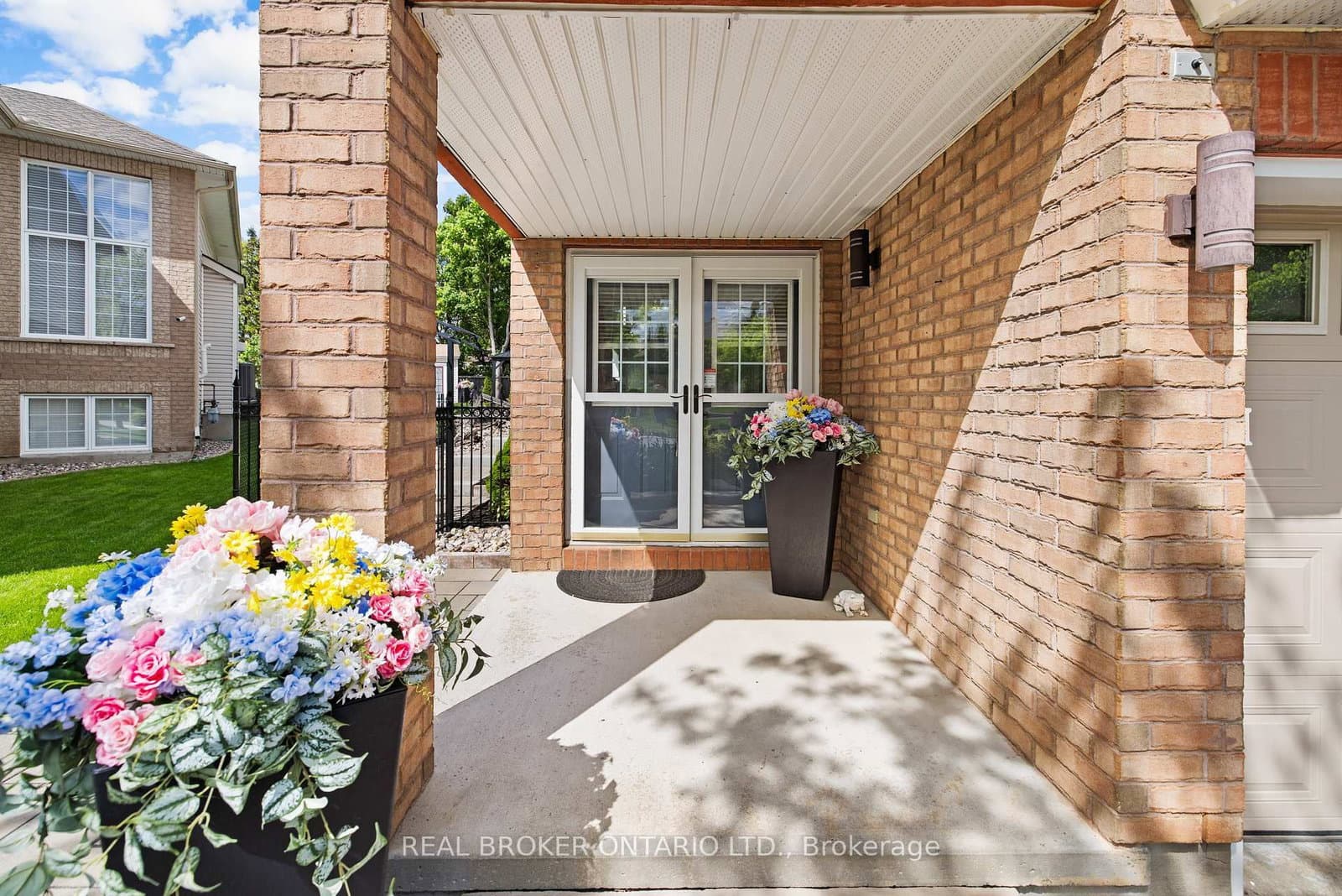 124 Macassa Circle, Ottawa, ON — photo 3