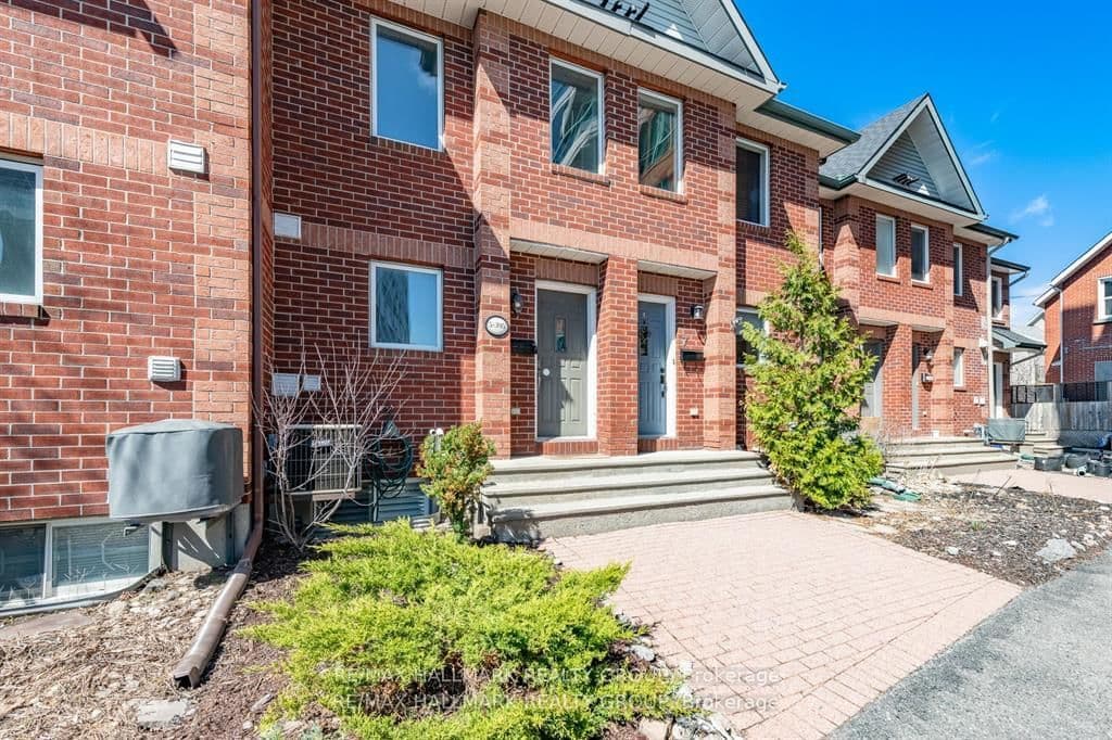 5-395 Bell Street, Ottawa, ON
