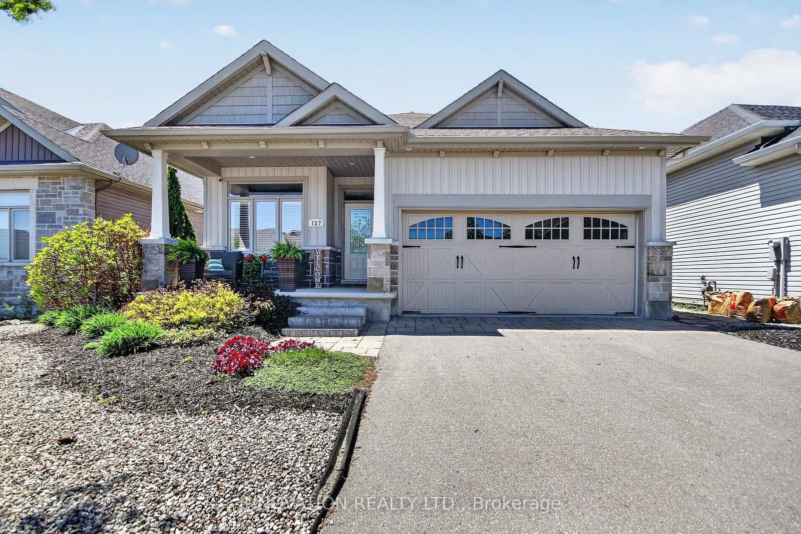 127 Elfin Grove, Ottawa, ON