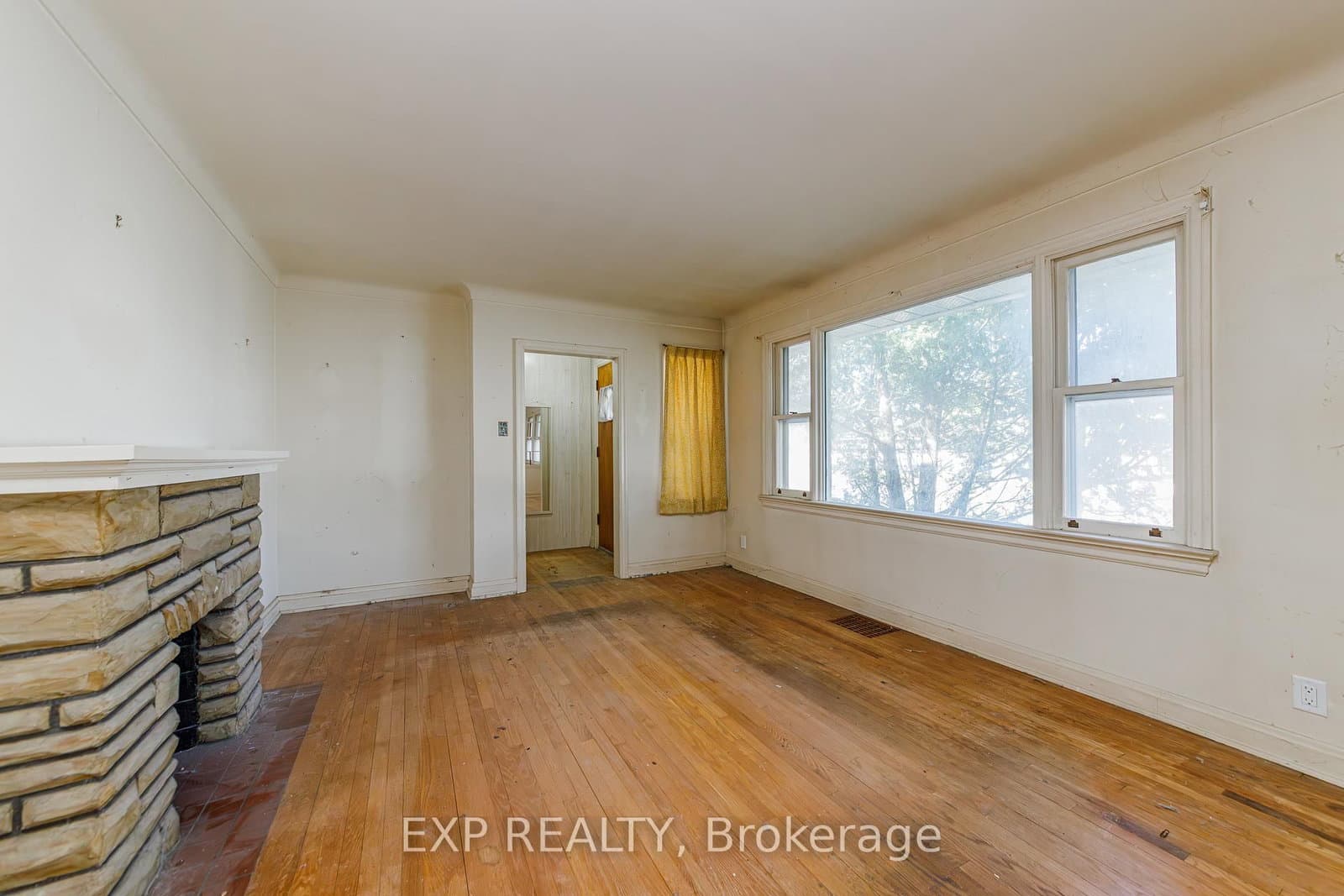 252 Woodroffe Avenue, Ottawa, ON — photo 2
