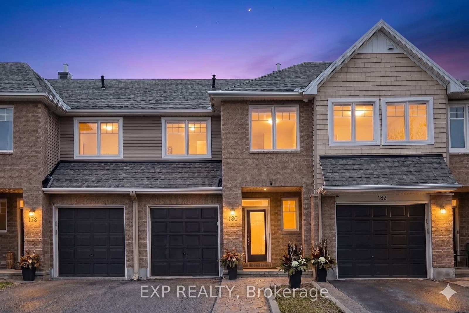 180 Flat Sedge Crescent, Ottawa, ON
