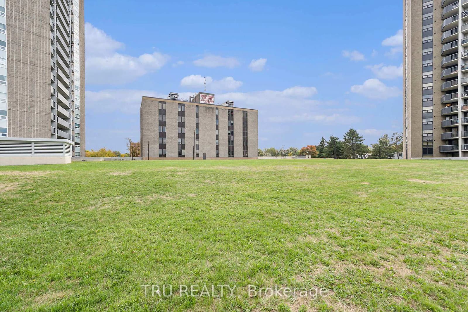 2502 - 1380 Prince Of Wales Drive, Ottawa, ON — photo 2