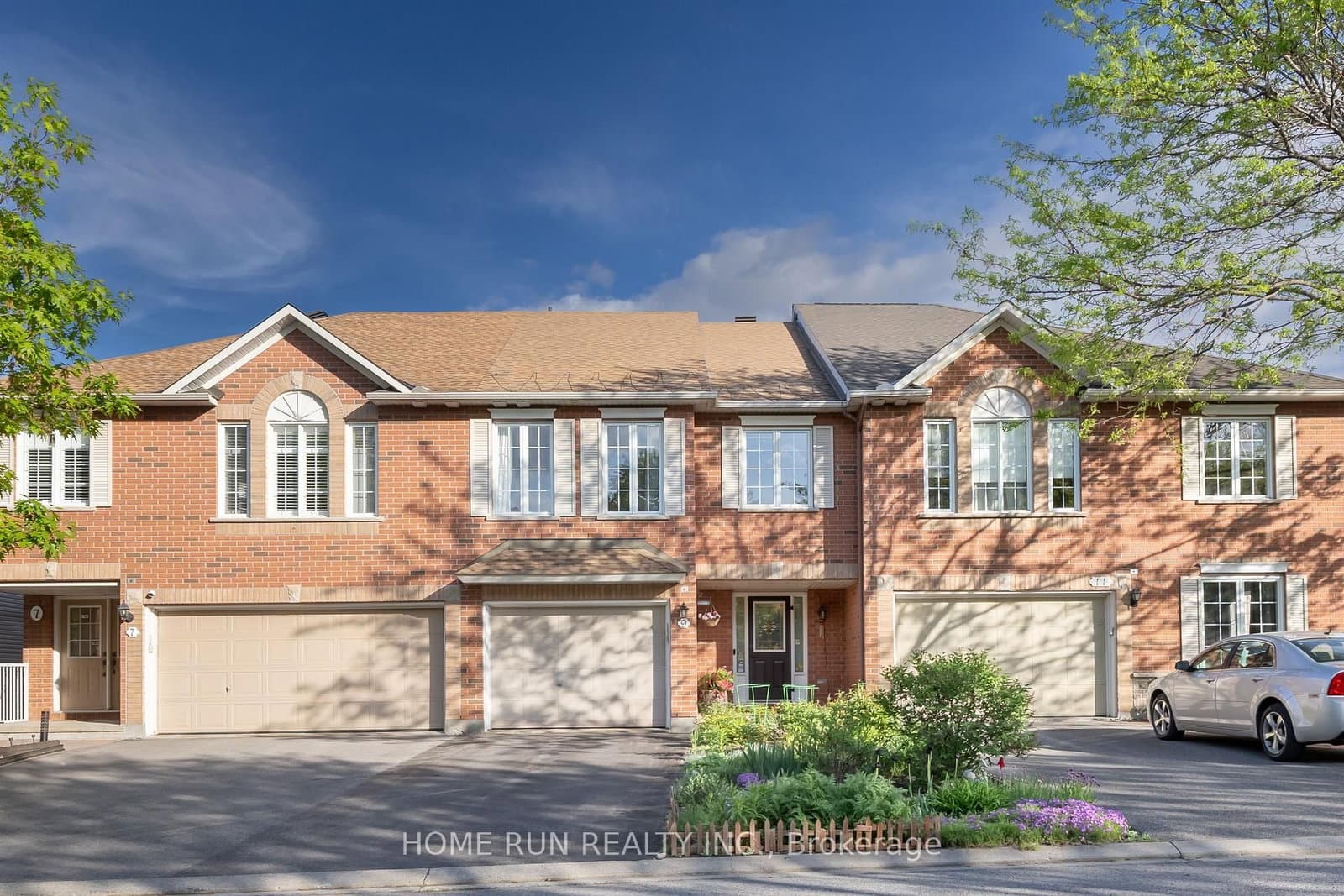 9 Macassa Circle, Ottawa, ON