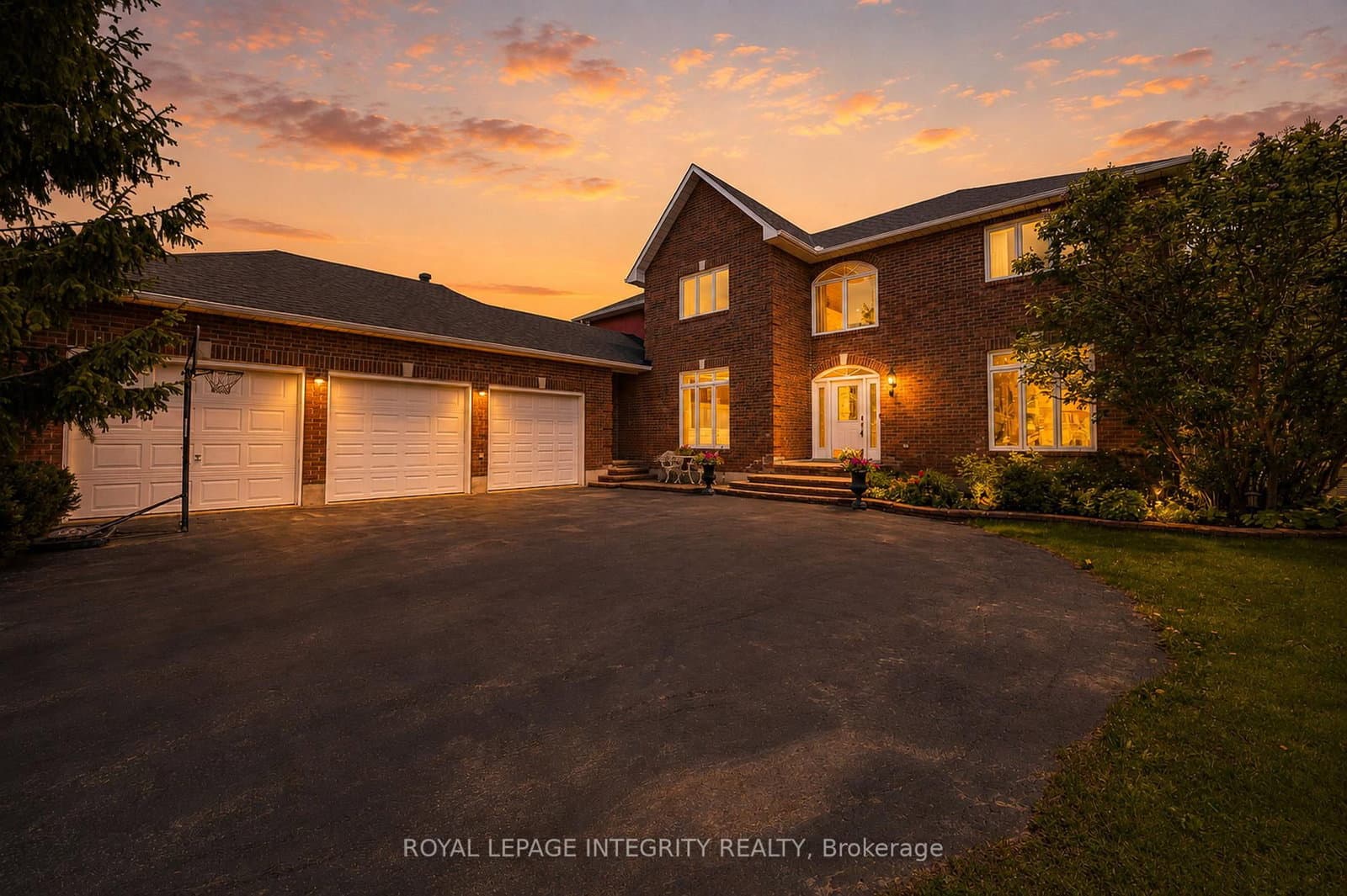 5589 Carrison Drive, Manotick, ON
