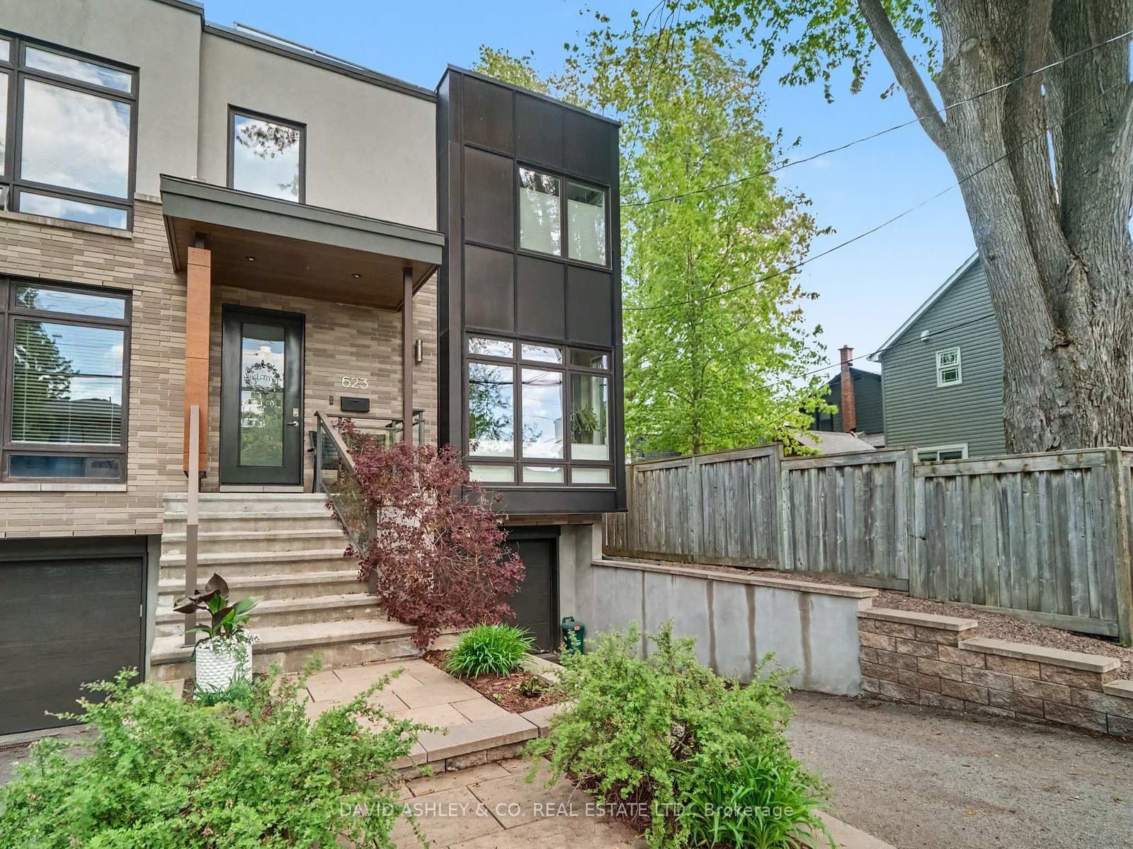 623 Tweedsmuir Avenue, Ottawa, ON