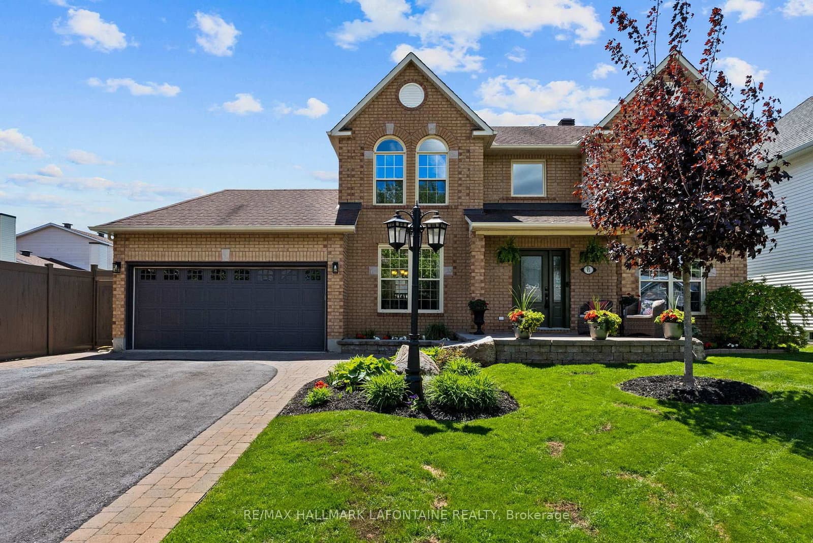 8 Steventon Crescent, Stittsville, ON — photo 3