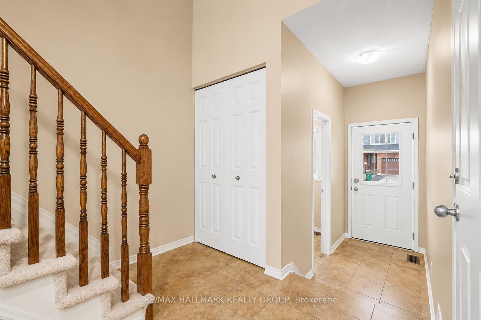 224 Lamplighters Drive, Ottawa, ON — photo 3