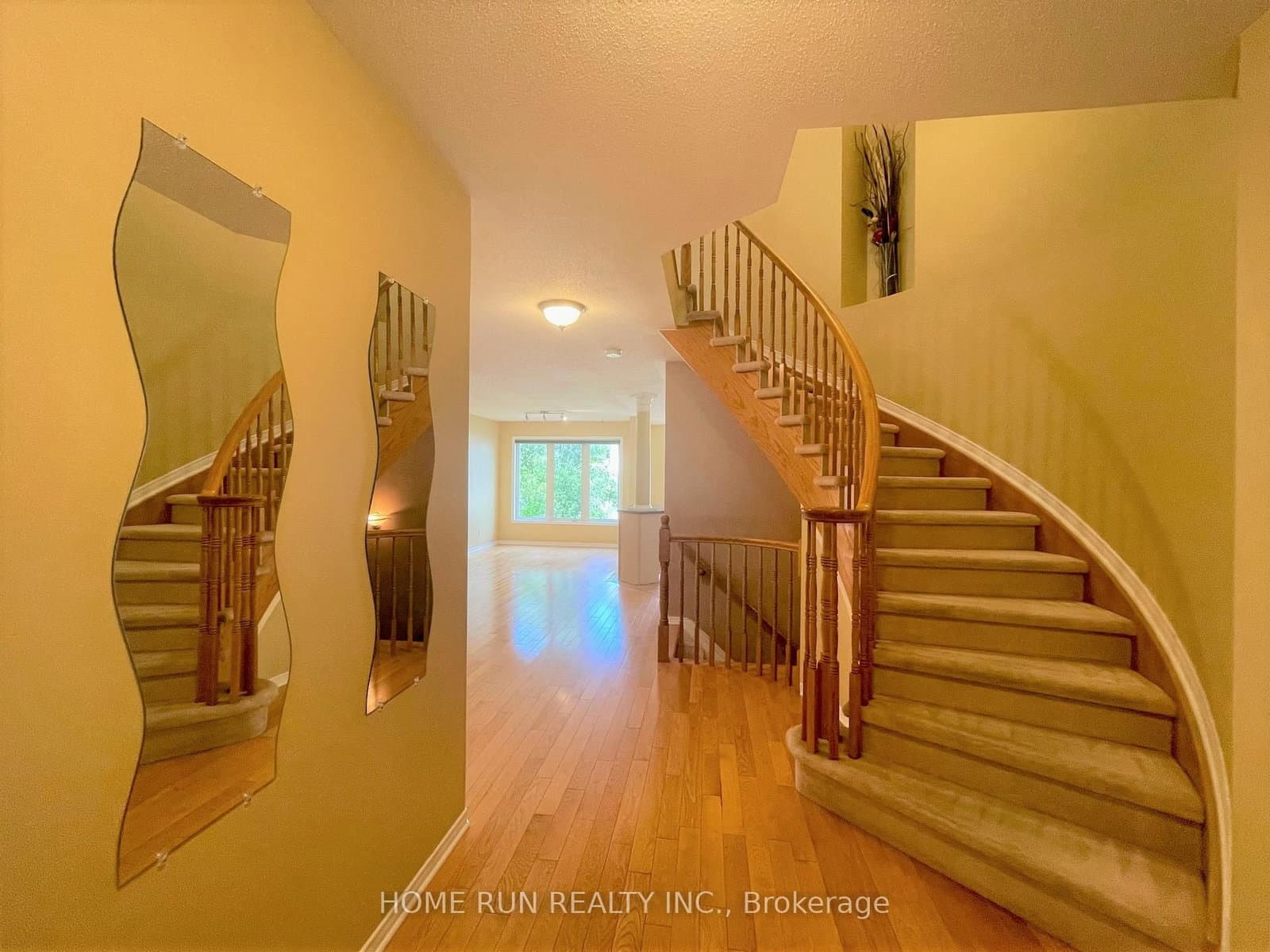 251 Meadowbreeze Drive, Ottawa, ON — photo 3