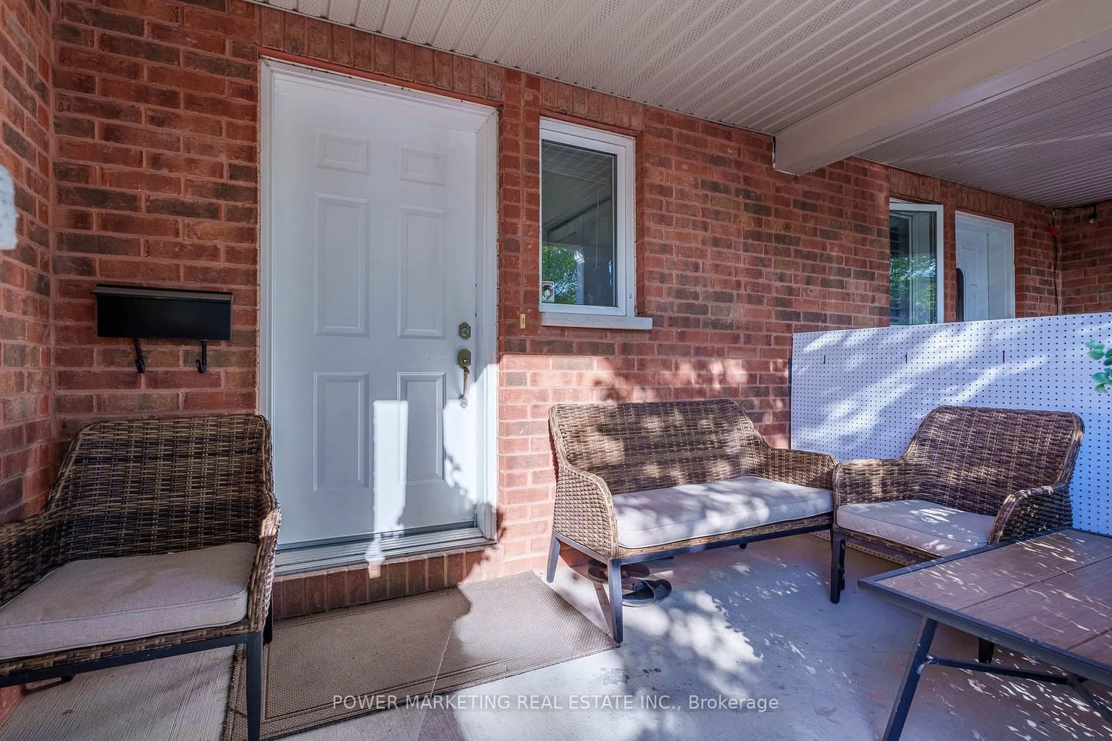 253 Parkin Circle, Ottawa, ON — photo 2