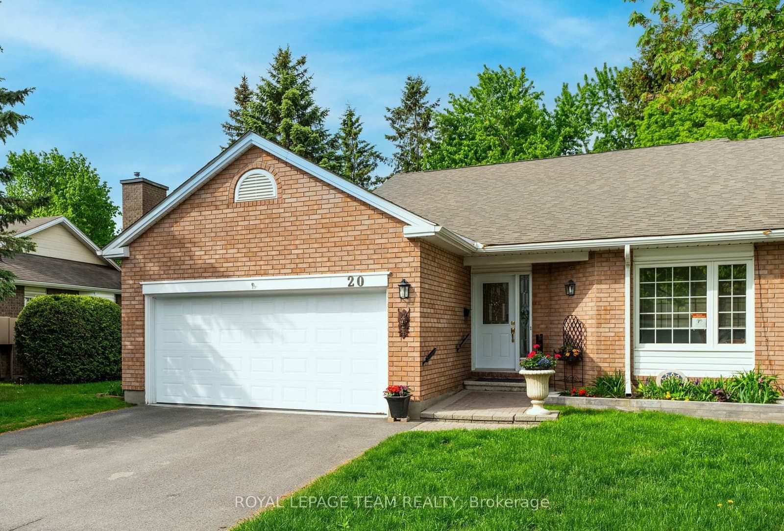 30 - 20 Grand Harbour Court, Stittsville, ON