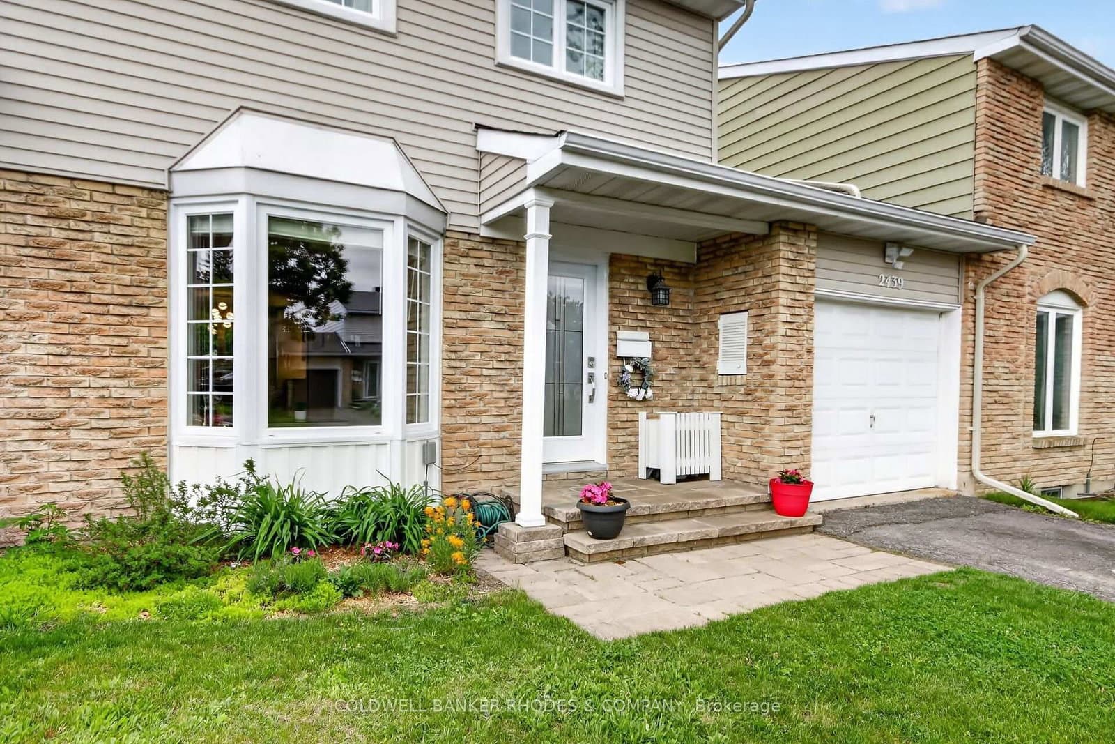 2439 Autumn Hill Crescent, Ottawa, ON — photo 2