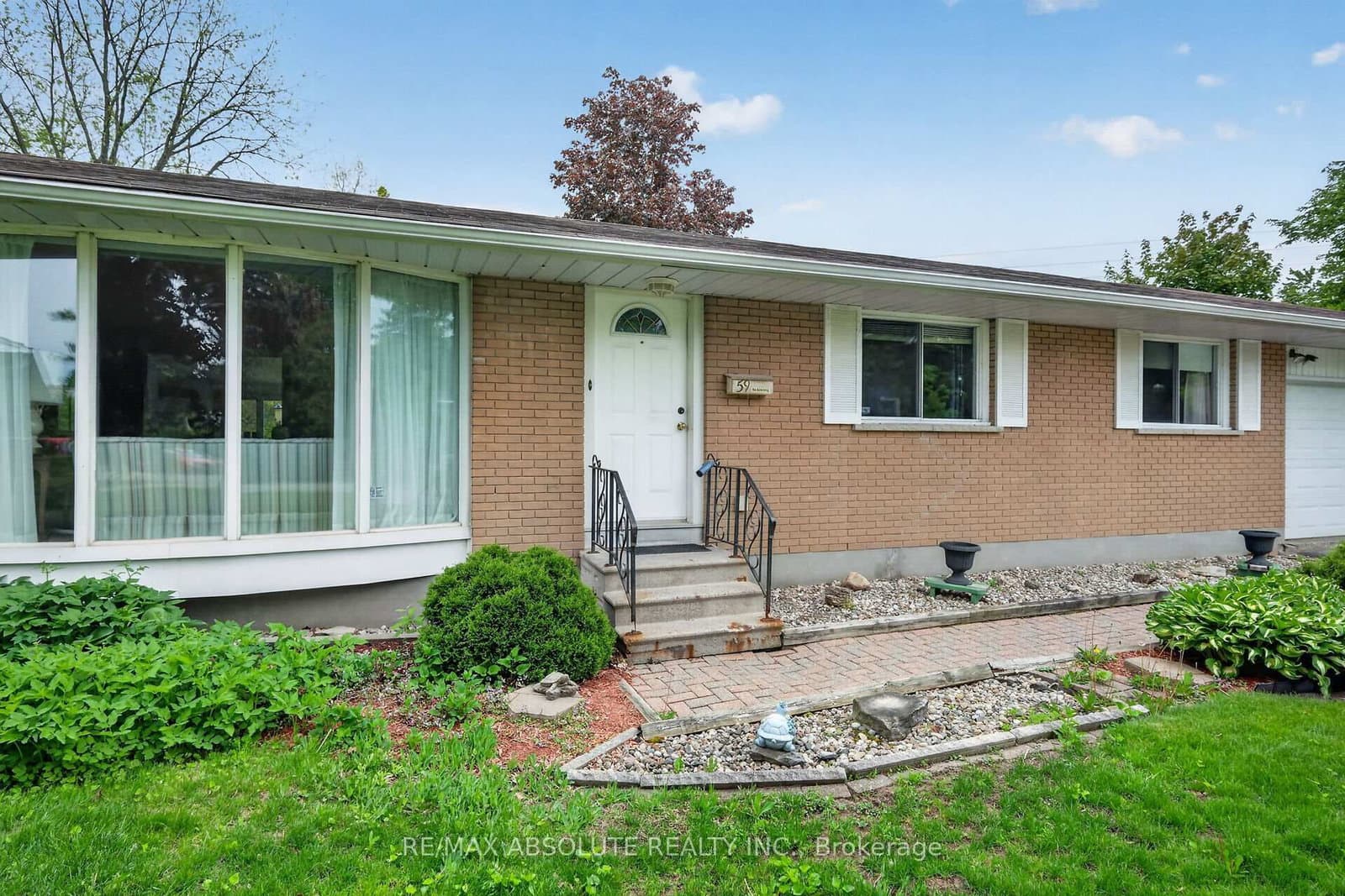 59 Evergreen Drive, Ottawa, ON — photo 2