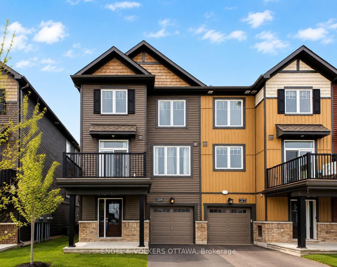 219 Liebe Terrace, Ottawa, ON