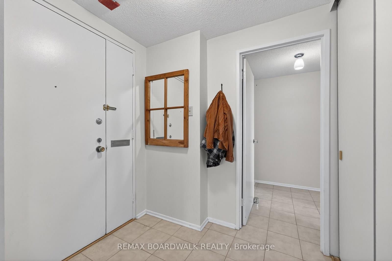 308 - 1356 Meadowlands Drive, Ottawa, ON — photo 2