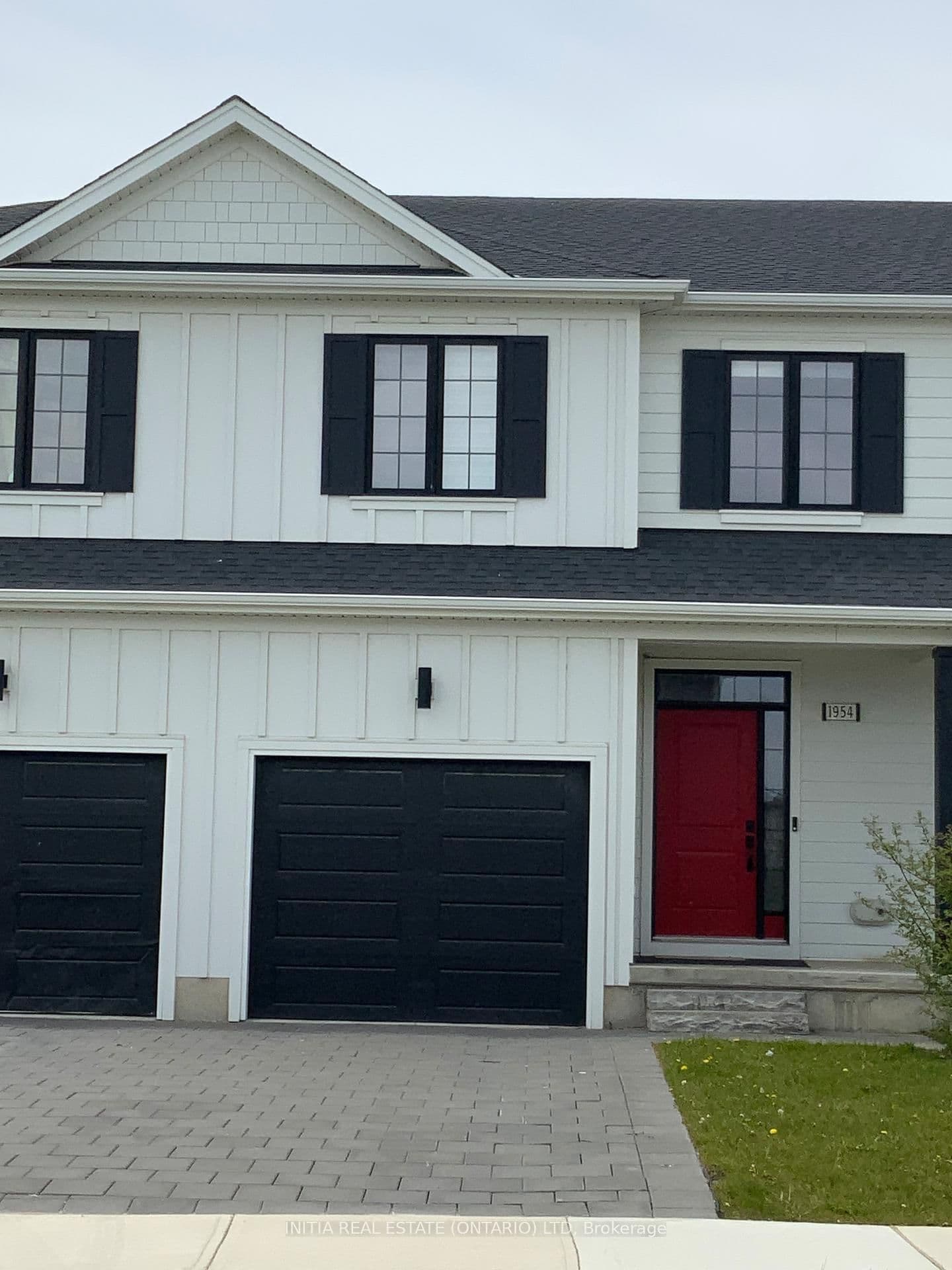 1954 Evans Boulevard, London South, ON — photo 2