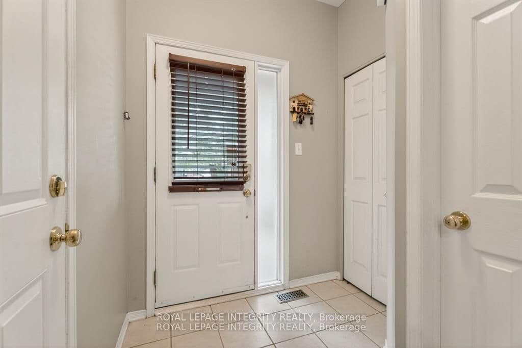 106 Blackdome Crescent, Ottawa, ON — photo 3