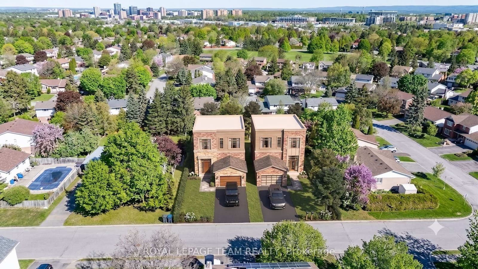 26 Maple Grove Road, Kanata, ON