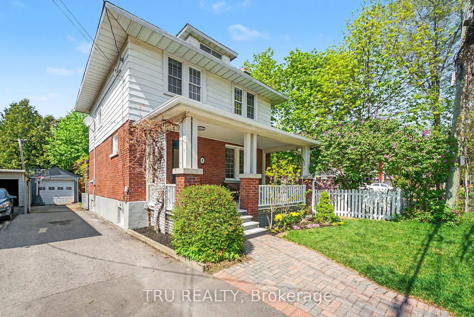 5 Grove Avenue, Ottawa, ON — photo 2